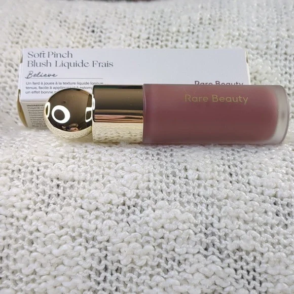 Rare Beauty Soft Pinch Blush in Believe, 7.5ml/0.25fl oz - Picture 10 of 11